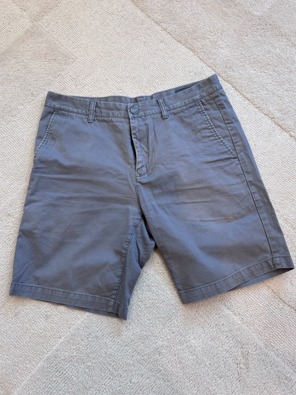 Men's Bonobos Gray Casual Shorts 9” inseam Cotton size 33 waist
